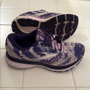 Brooks Women's Purple Tie Dye GHOST Running Shoes - Size 6